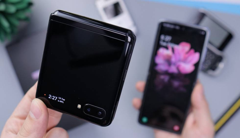 Thay camera sau Samsung Z Flip 3 2 28 thay camera sau samsung z flip 3