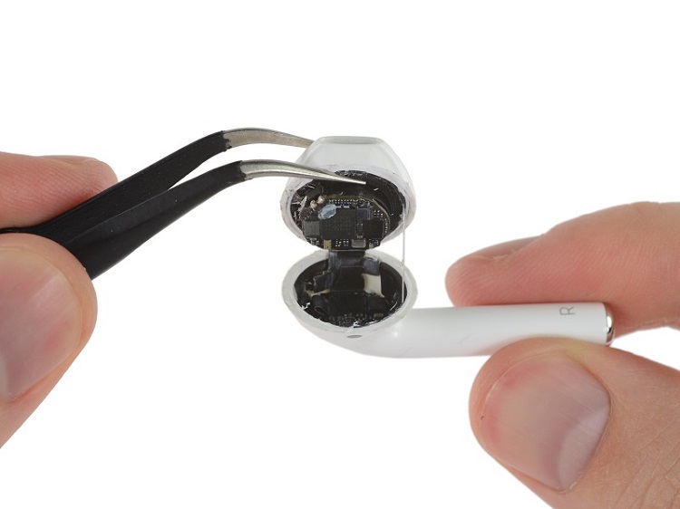 Thay loa AirPods 2 (A2032, A2031) 3 Thay loa AirPods 2 A2032 A2031 2
