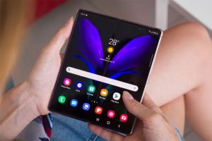 Thay camera trước Samsung Z Fold 2 2 thay camera truoc samsung z fold 2 11