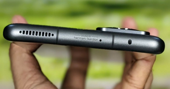 Loa trong Xiaomi 12 Pro Loa trong Xiaomi 12 Pro