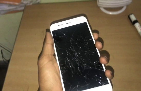 Thay màn hình Xiaomi Mi A1 4 10.3thay man hinh xiaomi mi a1 0