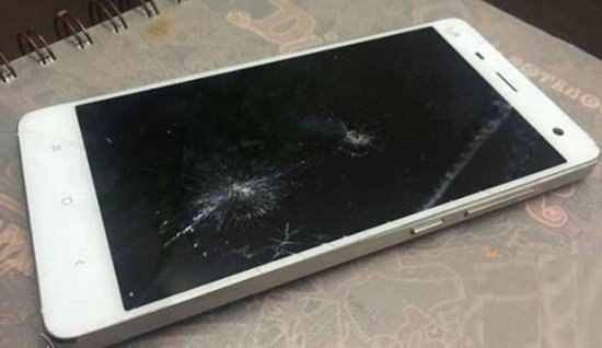 Thay Màn Hình Xiaomi Mi 4 3 7.3thay man hinh xiaomi mi4 1