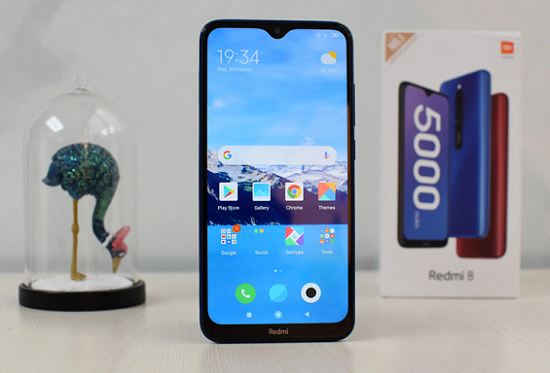 mat kinh xiaomi redmi 8