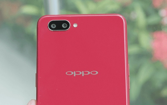 Camera sau Oppo A3s Camera sau Oppo A3s
