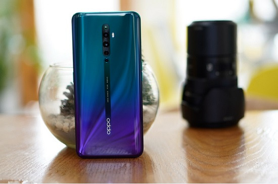 Hư loa trong Oppo Reno 2F sẽ làm chức năng đàm thoại bị ảnh hưởng Hư loa trong Oppo Reno 2F sẽ làm chức năng đàm thoại bị ảnh hưởng