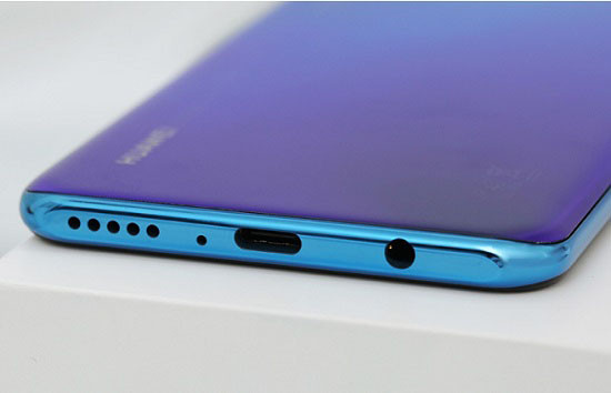 Thay pin Huawei P30 Lite chất lượng cao giá rẻ Thay pin Huawei P30 Lite chất lượng cao giá rẻ