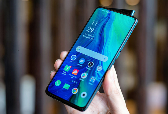 Oppo Reno là chiếc điện thoại sở hữu công nghệ sạc siêu nhanh